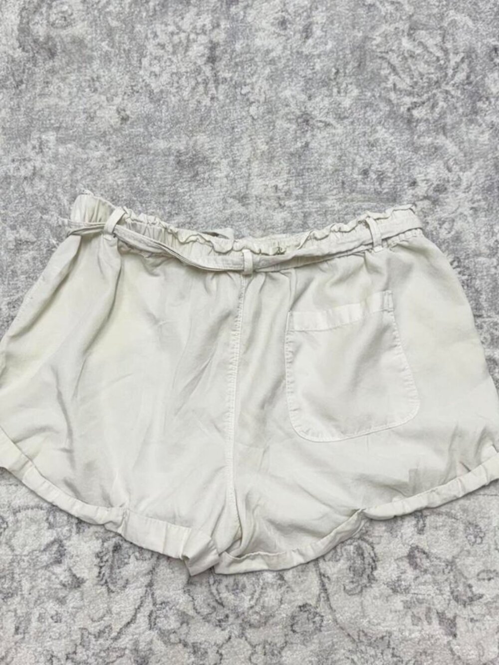 Aerie cream shorts - Picture 4 of 5